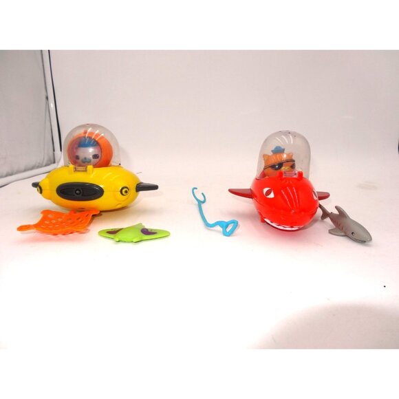 Fisher Price Octonauts GUP-B Red And  Kwazii Figure  Octonauts Gup D and figure - Picture 1 of 16